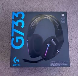 Logitech G733 lightspeed wireless gaming headset