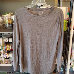 Ladies Long Sleeve Grey Top. Med