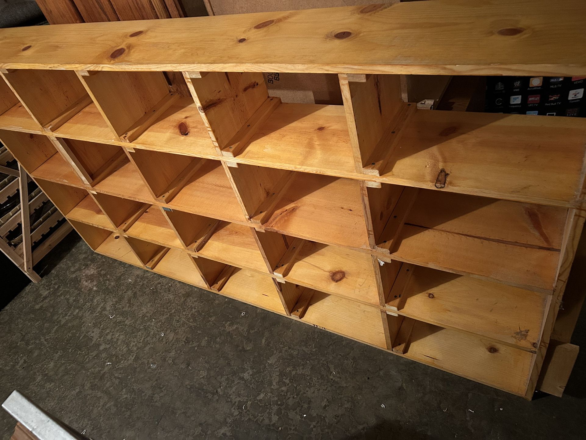 Wood Shelves Closet Organizer 