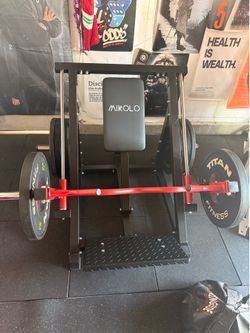 Back row machine  300$ no weights