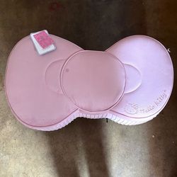 Hello Kitty Bow Bench