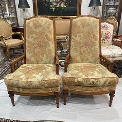 Pair of Beautiful 20th Century Living Room Lounge Chairs🌷 $200 Each