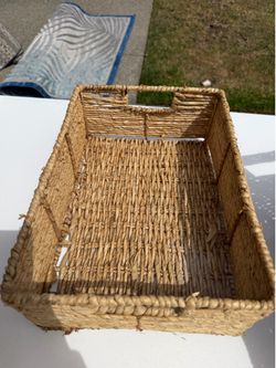 Woven basket