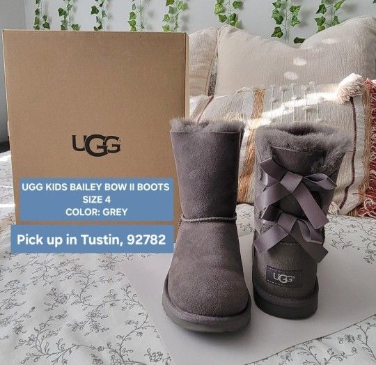 UGG Bailey Bow II Boots (Kids)