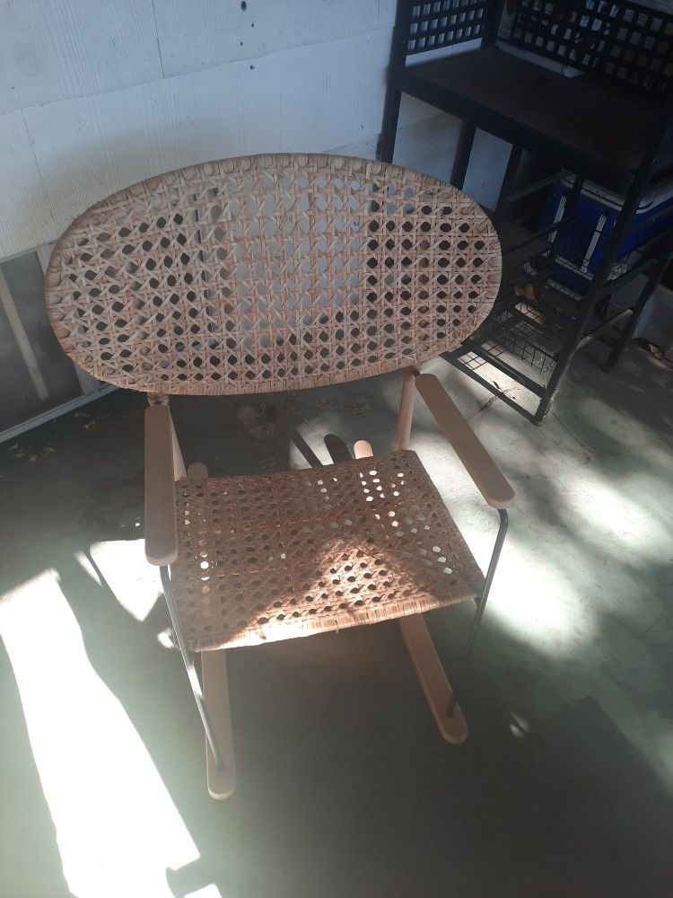 Gronadal Rocking Chair