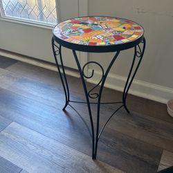 Mosaic Rod Iron End  Plant Table $$30.