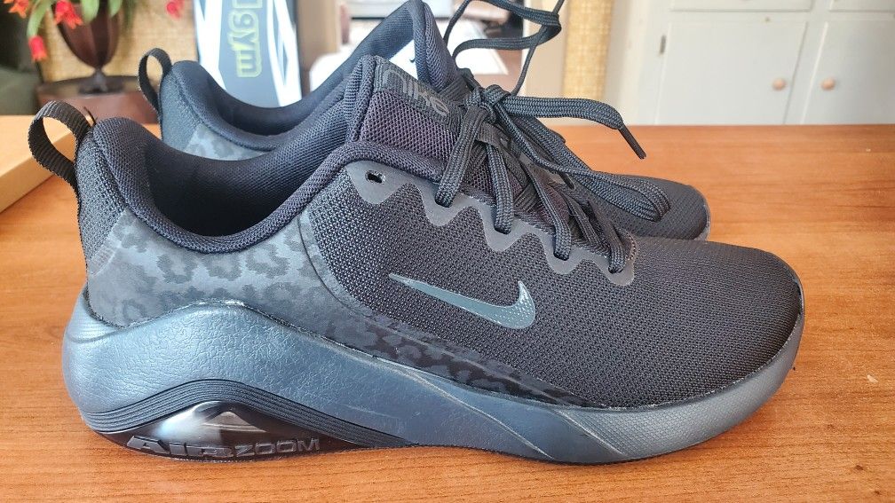 Nike Air Zoom Womens 8.5