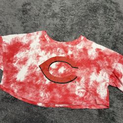 Cincinnati Reds Women’s XS Cut Off Tee!  