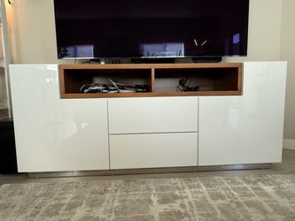 Modern High Gloss White and Walnut TV Stand
