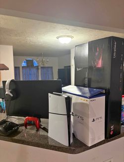 PS5 and Monitor