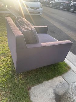 FREEE Mid Century Modern Style Chair