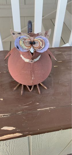 Metal Chicken yard Art