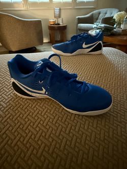 Kobe tennis shoes