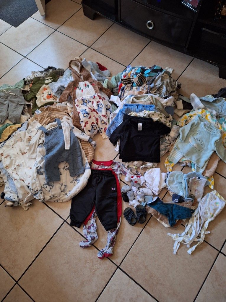 Ropa Para Niño, 0 a 12 Meses Más De 200 Piezas Seminueva