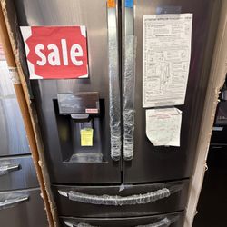 REFRIGERATOR 