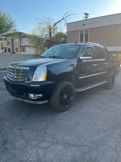 2012 Cadillac EXT fully loaded