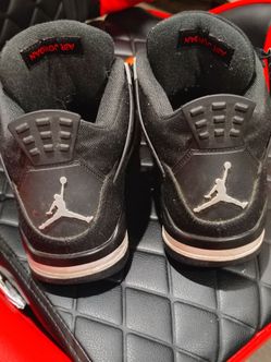 Jordan 4s