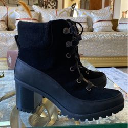 Woman Lace Up Ugg Boots 