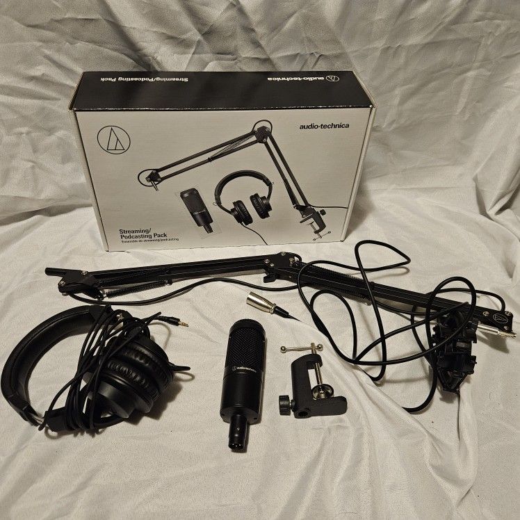 Audio-Technica AT2035PK Streaming/Podcasting Pack