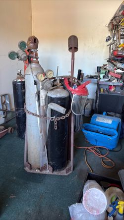 Oxygen acetylene set with and accessories