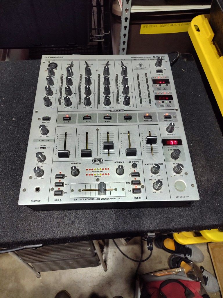 Beringer 4 Channel Mixer