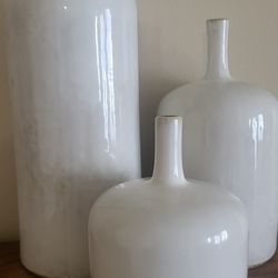 3 Sets Displays  Of Vases
