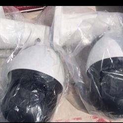 3 of the same Dahua cameras. Starlight technology. Color at night. 25X zoom. Smart features. HDCVI built in . Many cool features.   Excellent used con