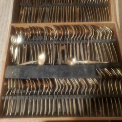 133 Piece Bronze Nickle Flatware Set
