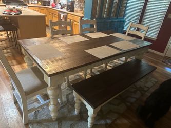 Kitchen Table set 4 chairs and bench