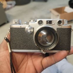 Rare Vintage Leica Camera w/ Original Leather Case