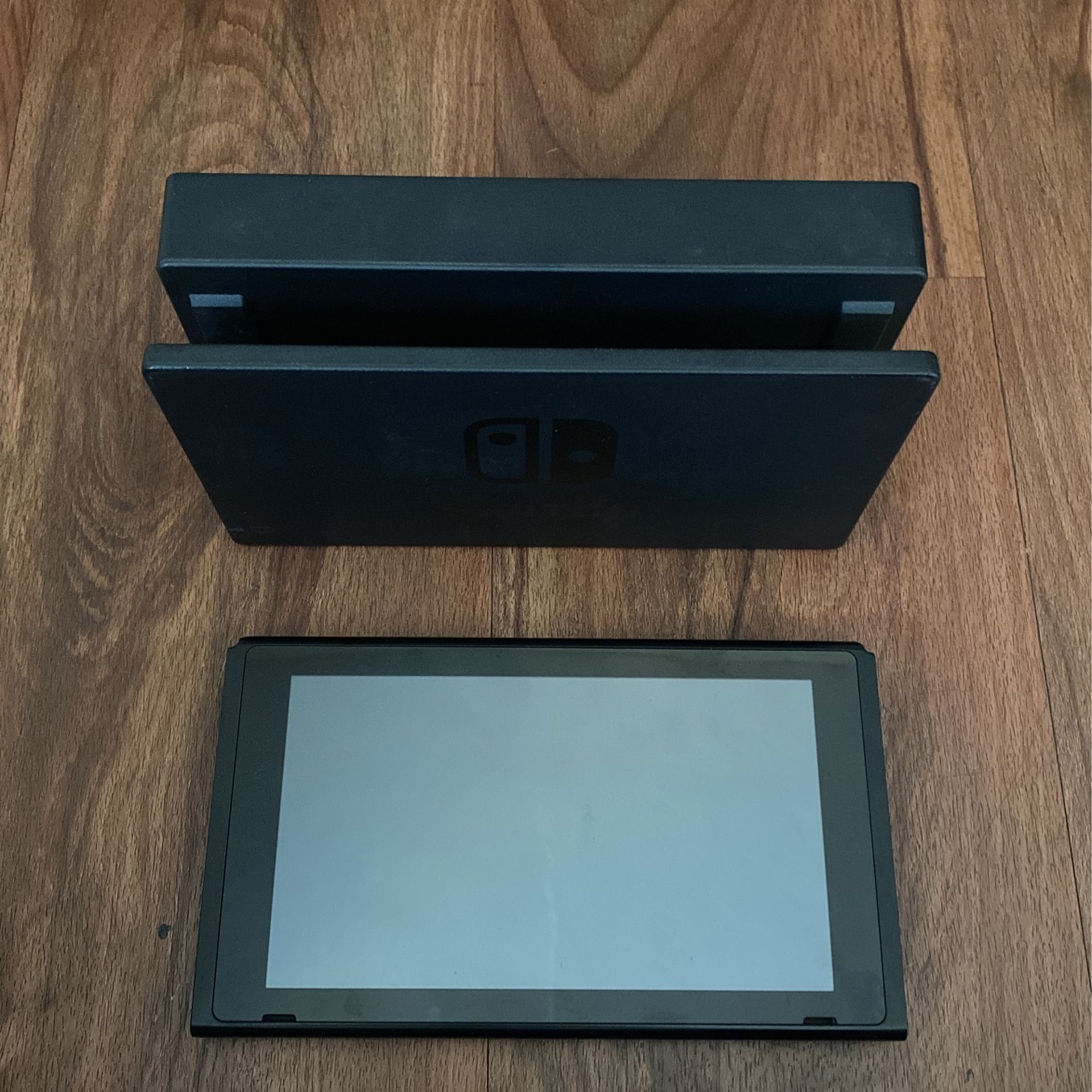 Nintendo Dock + Gamepad