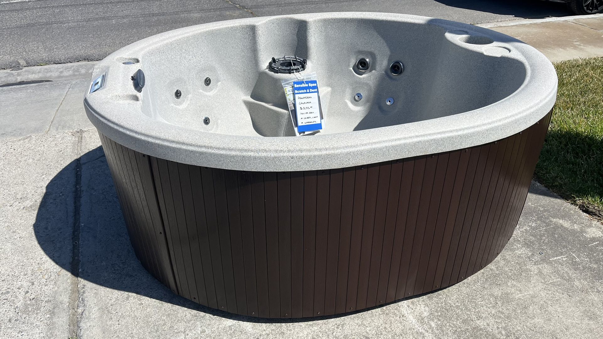 Sale Aquaterra Calavara Spa Hot tub 110v Or 220v