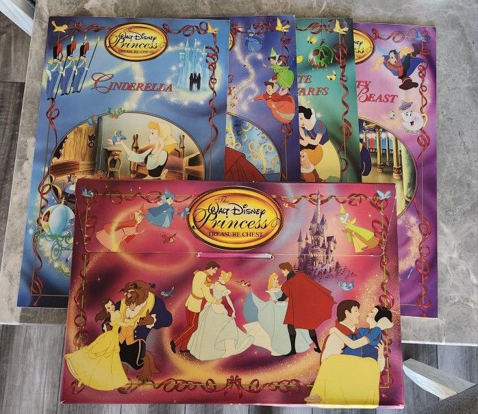 1993 The Walt Disney Princess Treasure Chest Box Set Vintage Storybook Jumbo Size 11" x 17" Book