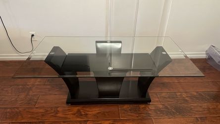 Preowned   Coffee table