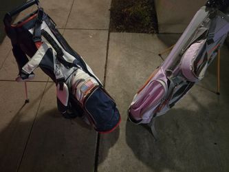 Golf bags, as seen in pics