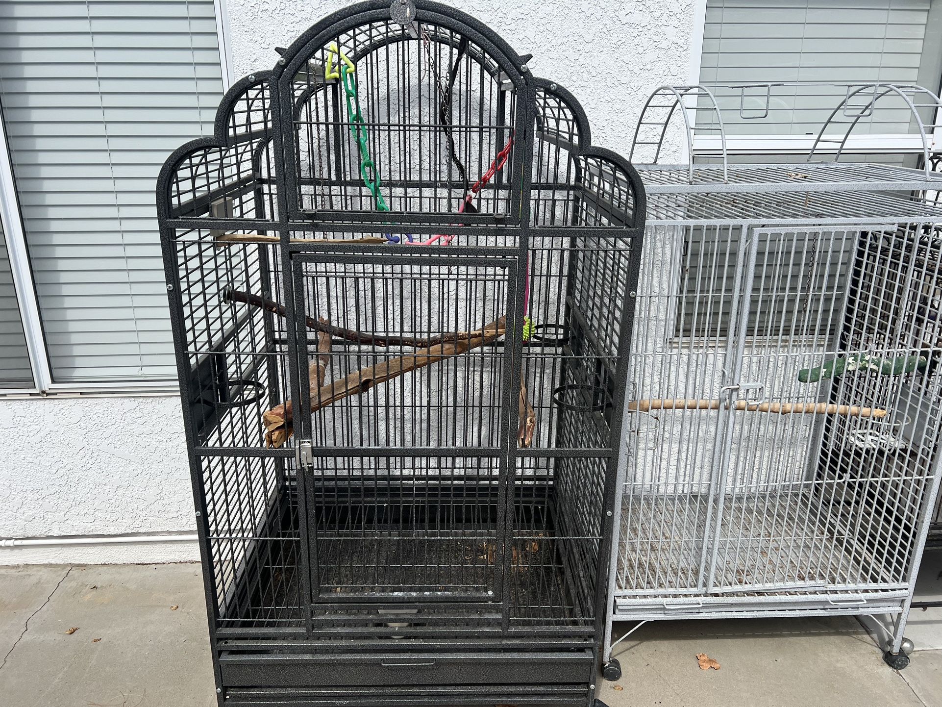 Bird Cages Macaws