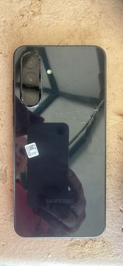 Samsung Smartphone Cracked Back Glass