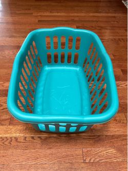 Teal Sterilite 1.5 Bushel Laundry Basket