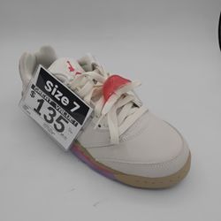 JORDANS SIZE 7