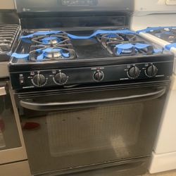 GE Used Gas Stove In Black Working Perfectly 4 Months Warranty 