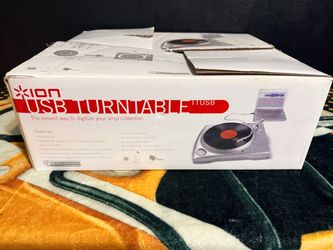 Ion Audio iTTUSB MP3 Record Turntable.