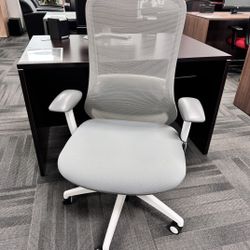New - Mid-Back Executive Office Chair 