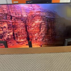 86 Lg Tv 1/2 The Screen Goes Dark It Comes And Goes As Is $279