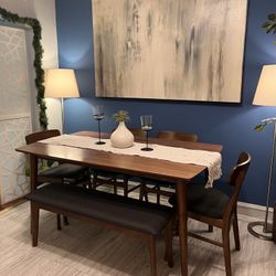 Beautiful Mid-Century Style Dining Set Great Condition!!! Table With 4 Chairs And Bench! I Can Deliver.