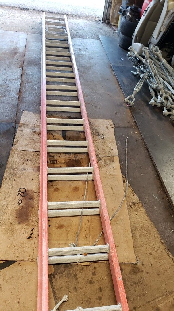 32 Ft Extension Ladder And "1 1/4 Galvanized Turnbuckles