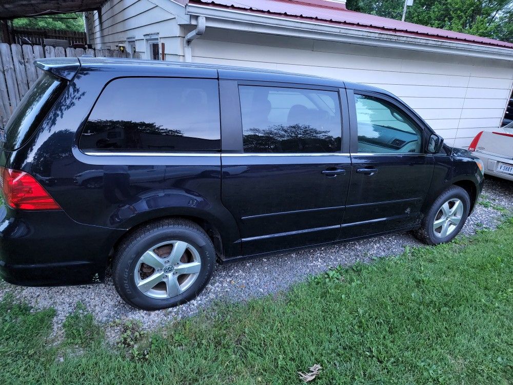 2010 Volkswagen Routan