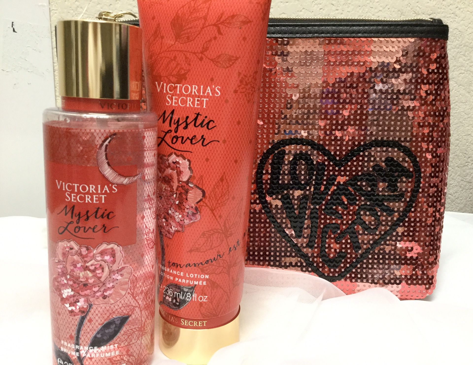 Victoria’s Secret Gift Bundle (Fragrance Mist, Fragrance Lotion and Traveling Pouch). $28