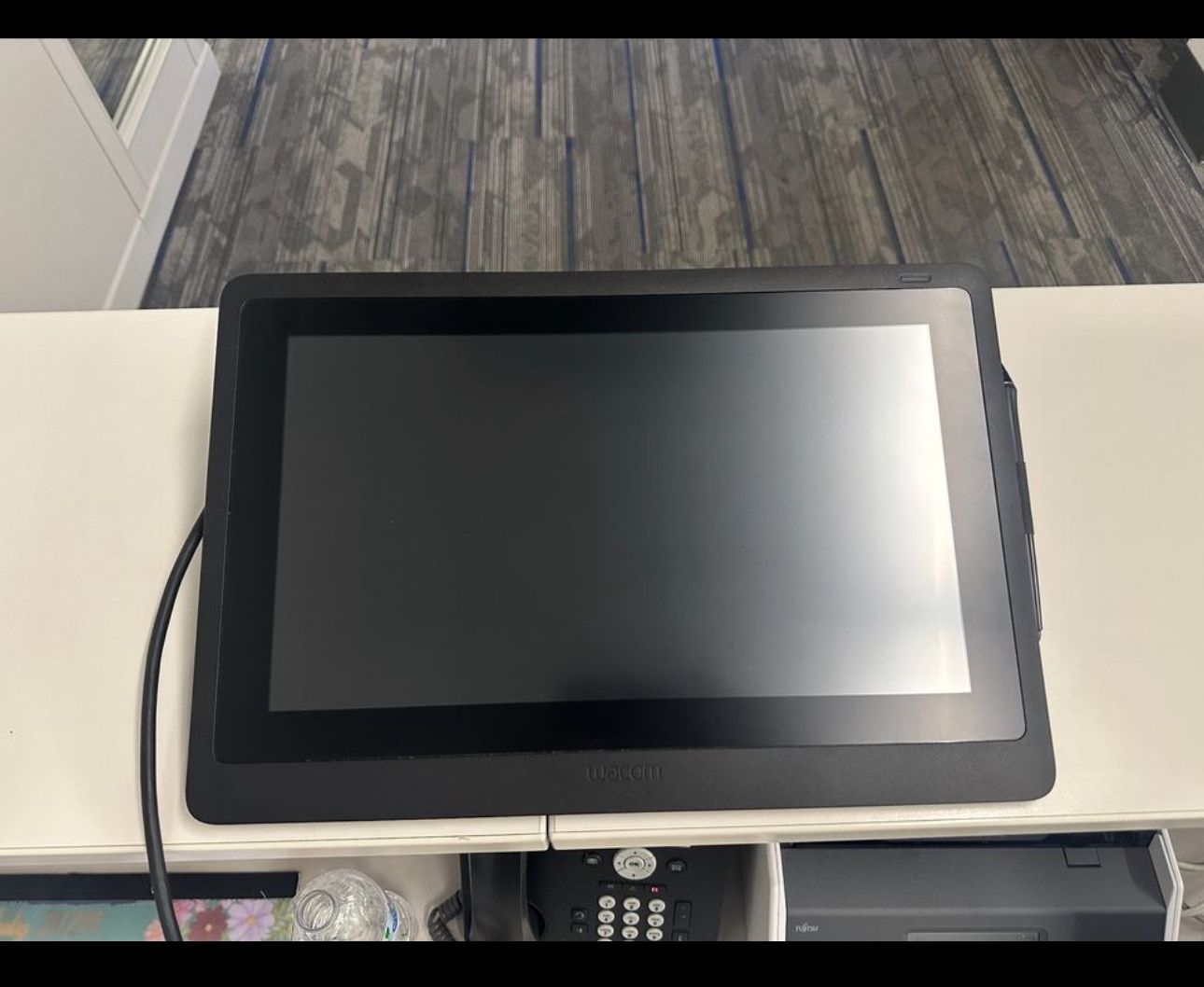 Wacom Cintiq 16 Drawing Tablet 15.4” Display Screen Pro Pen Art Computer School Chritmas