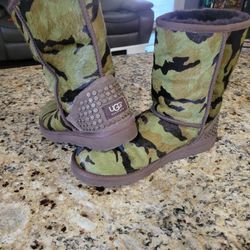 UGG Rowland Short Boots in green and brown calf hair camo. 
