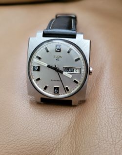 Elgin Galaxie Day date Automatic Vintage Watch. 1970s Swiss